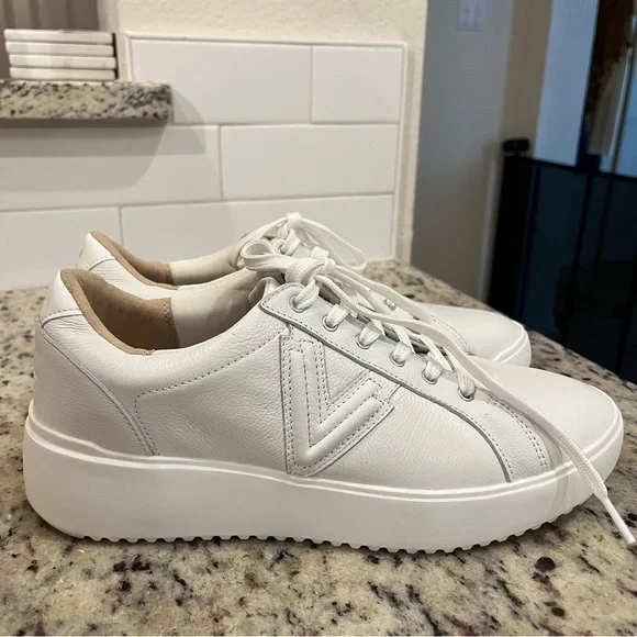 Vionic Kearny White Leather Platform Sneakers Support Comfort Walking Womens 9.5 - Picture 2 of 12